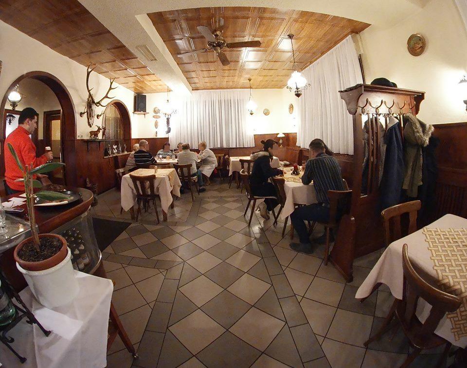 Gasthaus Hirschberg Hotel ลุดวิกสบูร์ก ภายนอก รูปภาพ