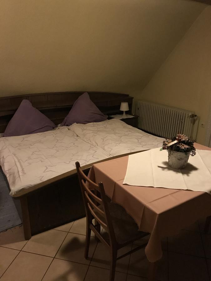 Gasthaus Hirschberg Hotel ลุดวิกสบูร์ก ภายนอก รูปภาพ