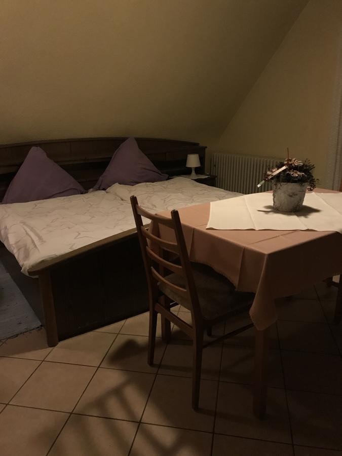 Gasthaus Hirschberg Hotel ลุดวิกสบูร์ก ภายนอก รูปภาพ